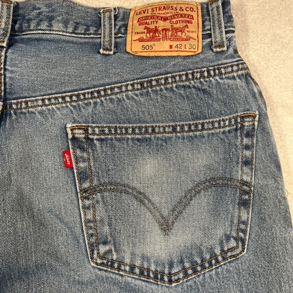 Vintage Y2K Levi's 505 Regular Fit Jeans‎ 100% Cotton Denim 42x30 Fits Like 40